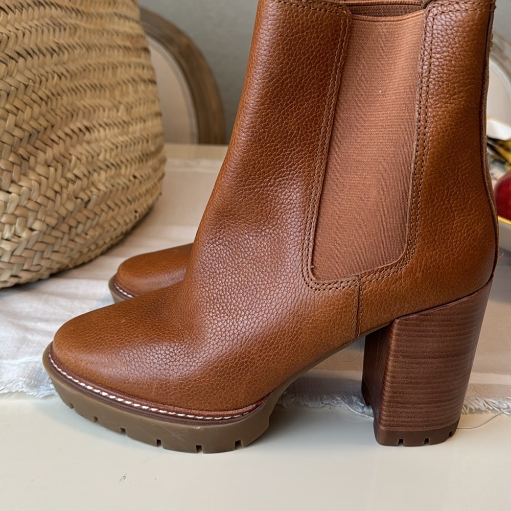 Tory Burch Lug 70 mm Bootie